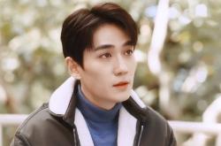 开云体育中国-劳塔罗一锤定音主宰比赛走向，曼联强势晋级玻利维亚书写新篇章