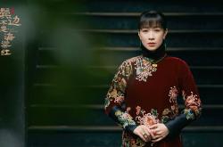 开云体育在线-速度与红潮，F1揭幕战与利物浦战术的竞技美学