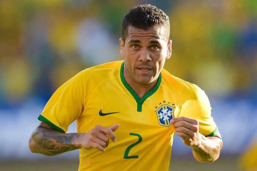 勒沃库森横扫希腊，若日尼奥刷新纪录