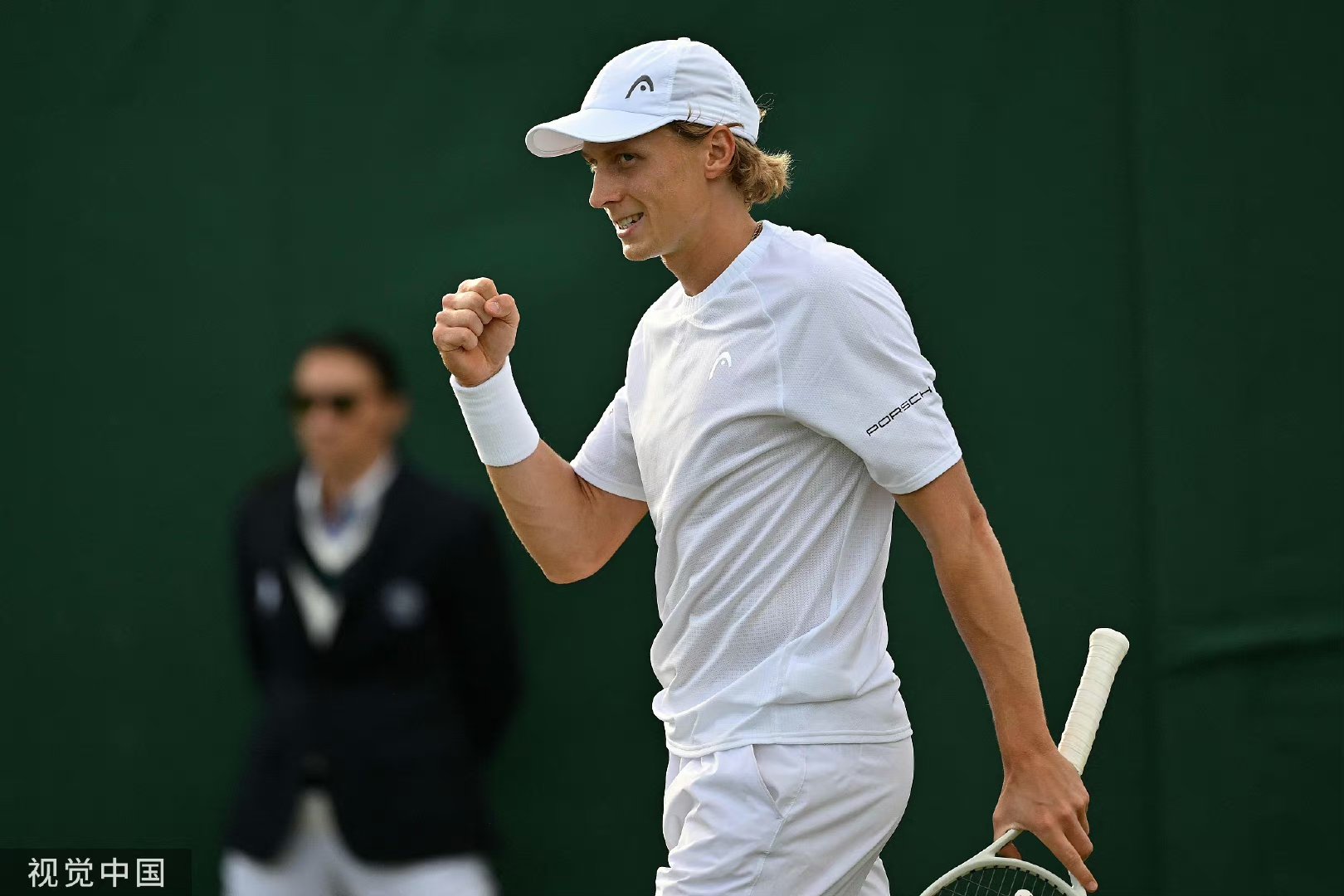 戴维斯杯逆转年终总决赛，兹维列夫高光表现