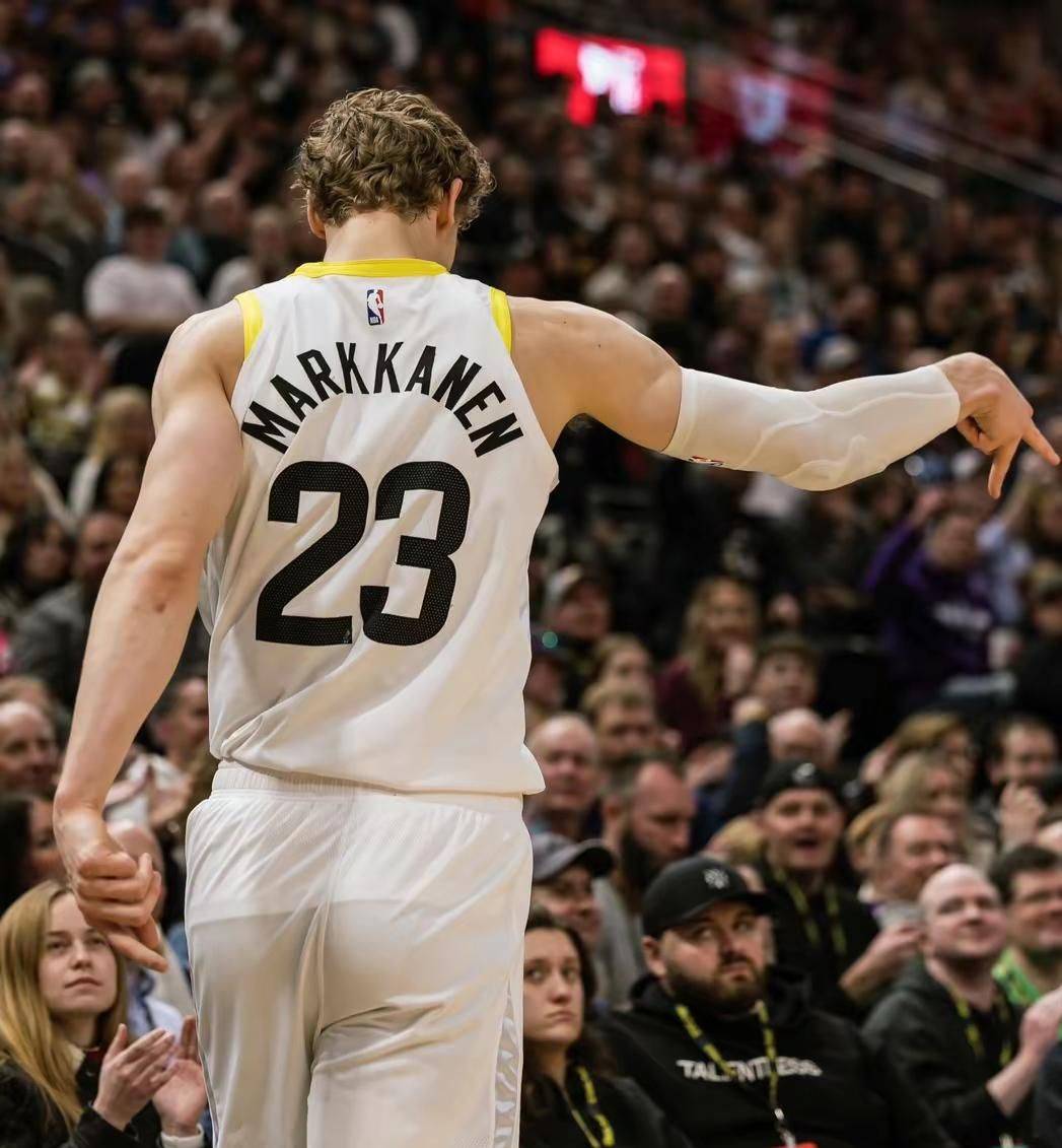 爵士绝杀吉林队,乔治惊艳四座 爵士绝杀吉林队,乔治惊艳四座