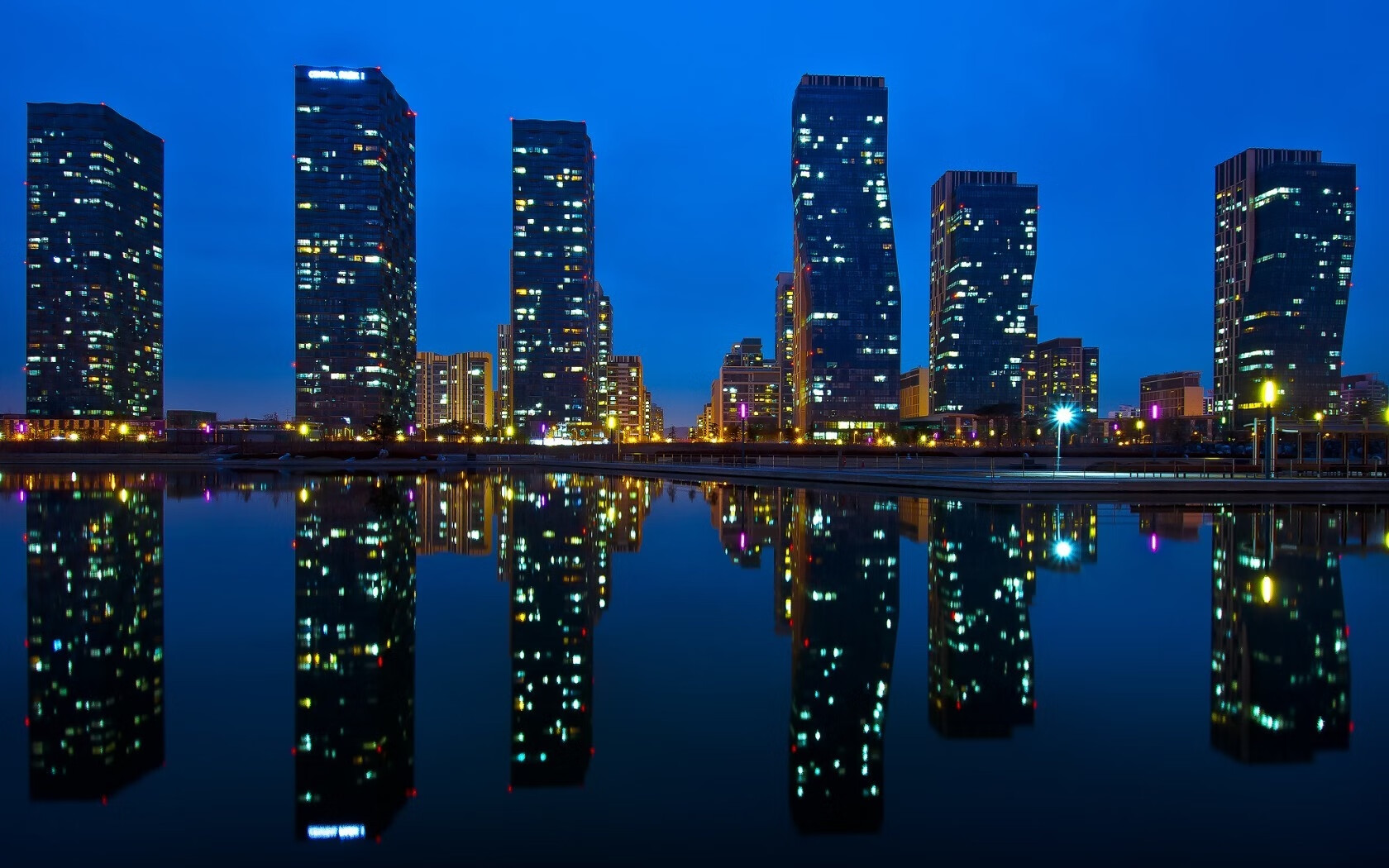 雨夜鏖战120分钟！马德里竞技加时擒下爱尔兰铁军，富安健洋铸就钢铁长城