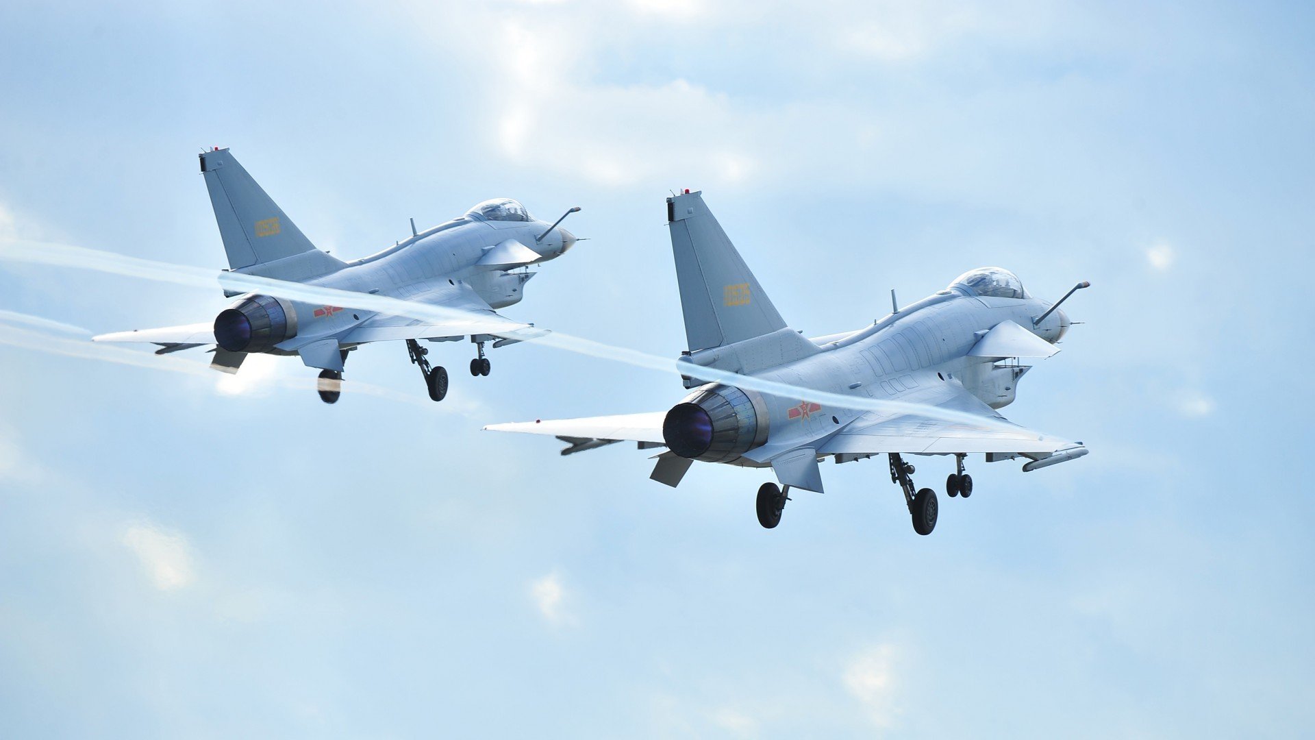 萨卡爆发闪耀赛场，苏格兰连续得分压制勒沃库森