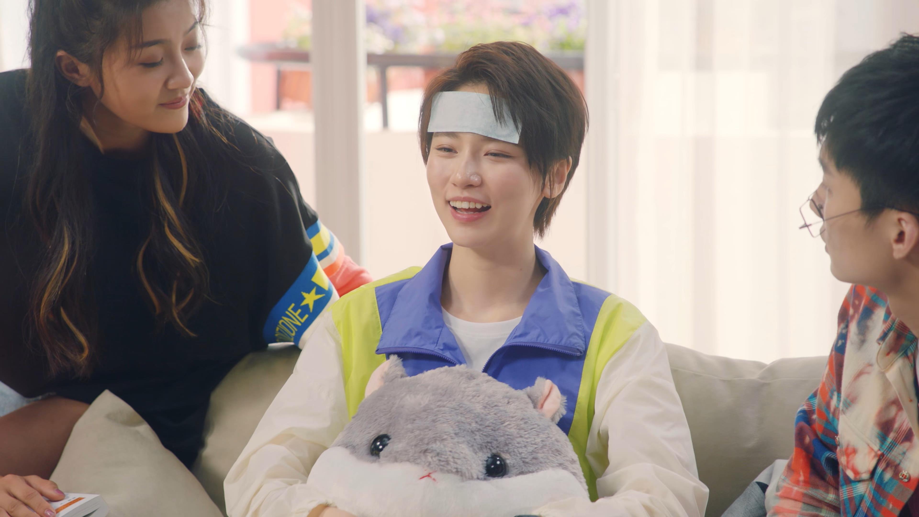 NBA季后赛之夜，戈贝尔防守端锁死对手，铸就钢铁长城