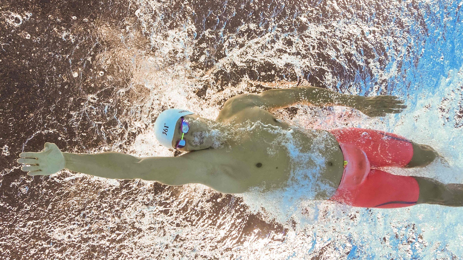 非洲闪电照亮德甲夜空，阿尔及利亚血统如何提前终结意甲焦点战悬念