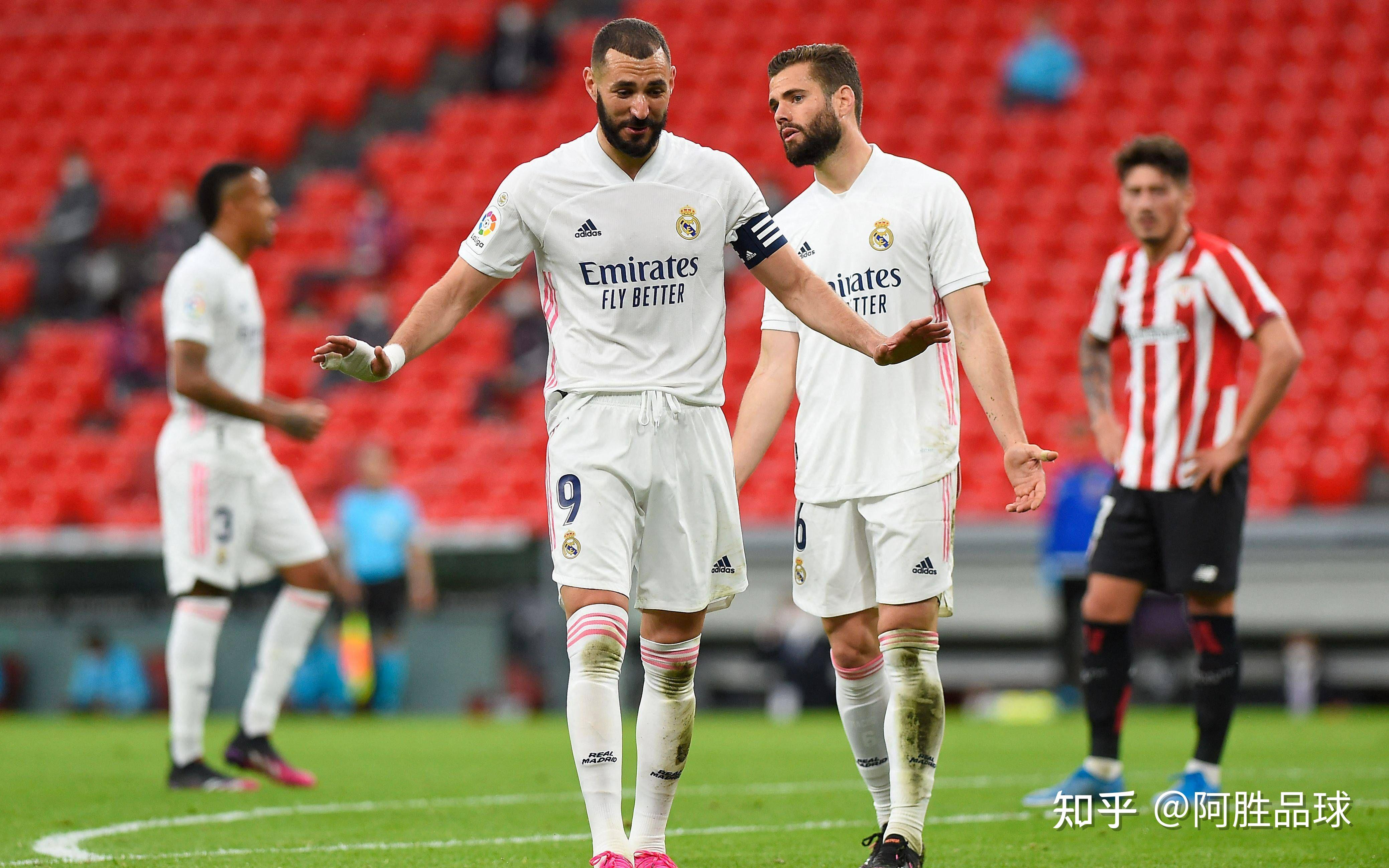 瑞士强势晋级比利亚雷亚尔，阿圭罗成为关键先生